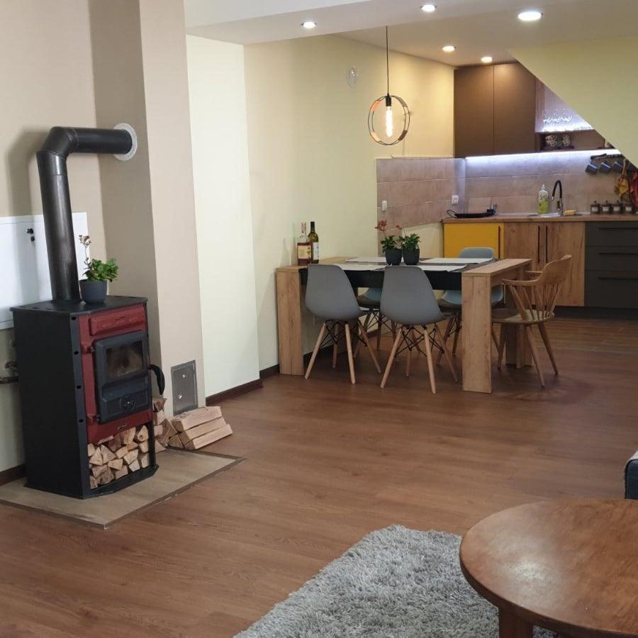 Nikas Apartman Donji Milanovac Eksteriør billede